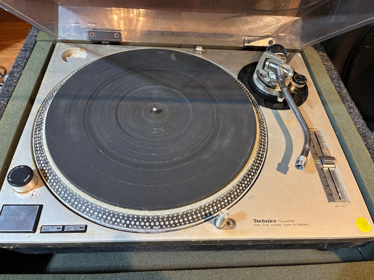 Technics SL-1200MK2 direct-drive turntable at the Carrollwood estate sale in Tampa